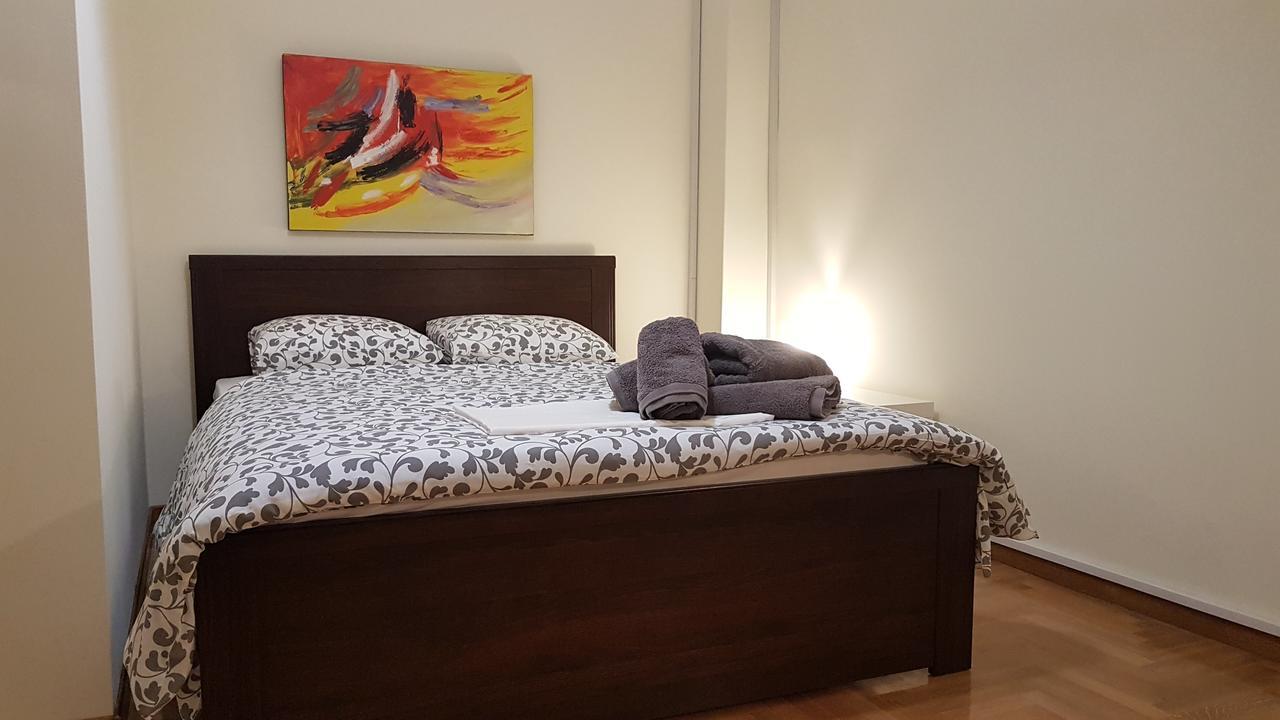 Menta Errathens Apartment - Athens Center, 5 Bd, 2 Bath Buitenkant foto